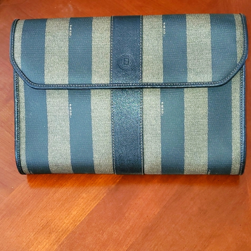 Vintage RARE FENDI CLUTCH